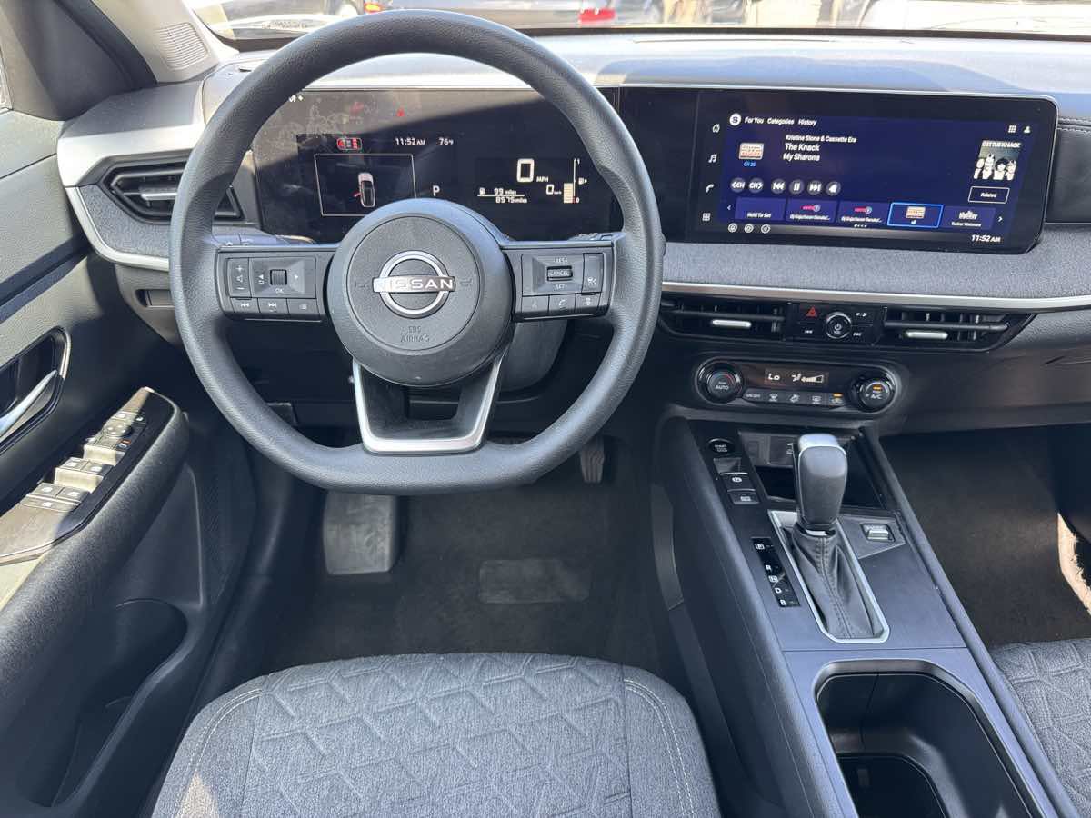 Used 2026 Nissan Kicks SV FWD image 20