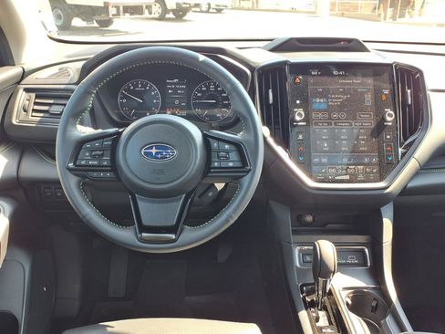 Used 2025 Subaru Ascent Bronze Edition AWD/4WD image 5
