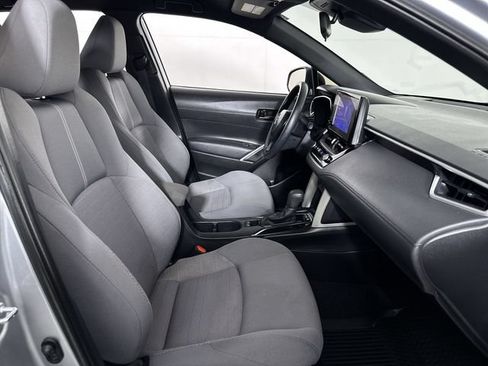 Used 2025 Toyota Corolla Cross AWD Hybrid image 29