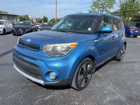 Used 2017 Kia Soul + w/ Designer's Package image 2
