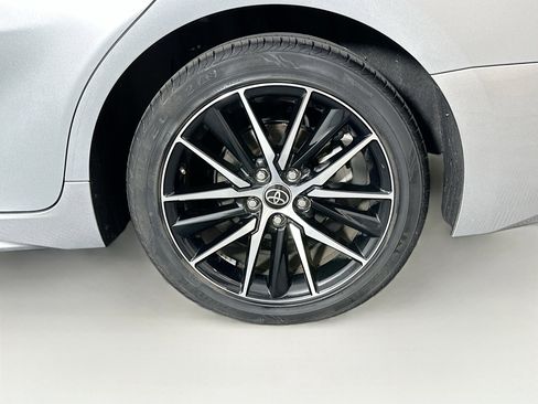 Used 2023 Toyota Camry SE FWD image 11