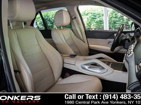 Used 2022 Mercedes-Benz GLE 350 4MATIC w/ Premium Package image 30