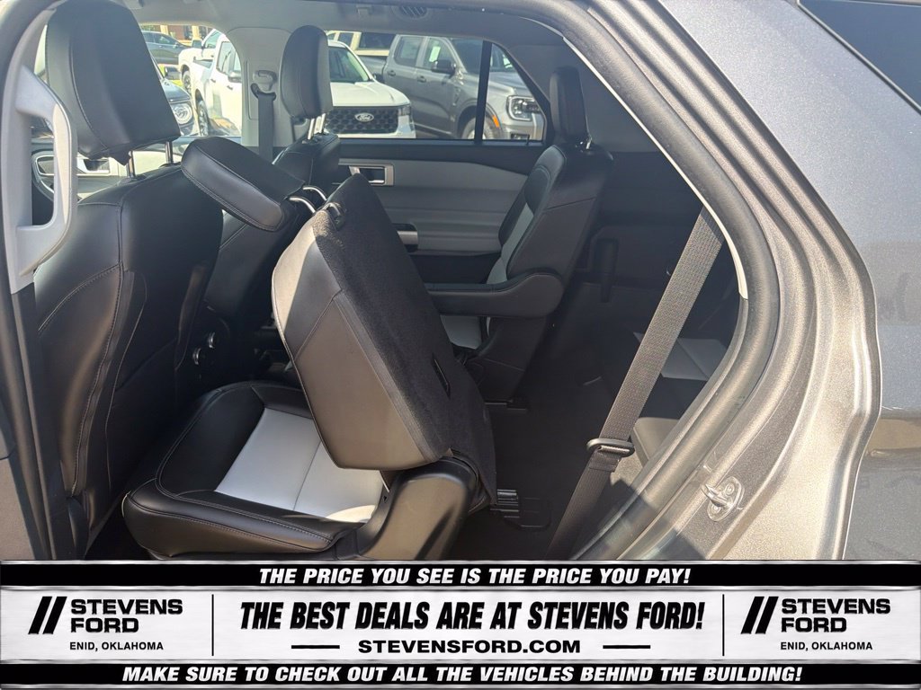 Used 2023 Ford Explorer XLT w/ Equipment Group 202A AWD/4WD image 35