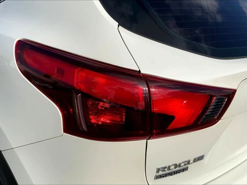 Used 2019 Nissan Rogue Sport SL w/ Premium Package image 26