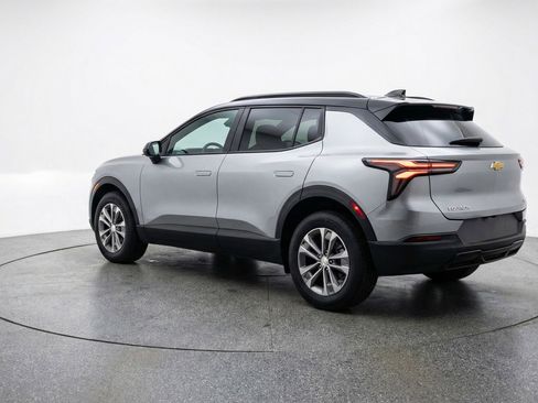 Used 2025 Chevrolet Equinox LT FWD image 6
