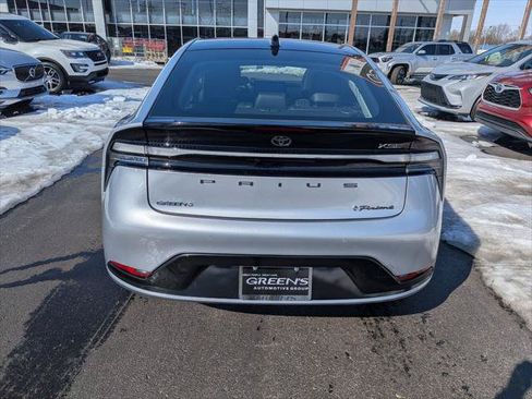Certified 2024 Toyota Prius Prime FWD image 6