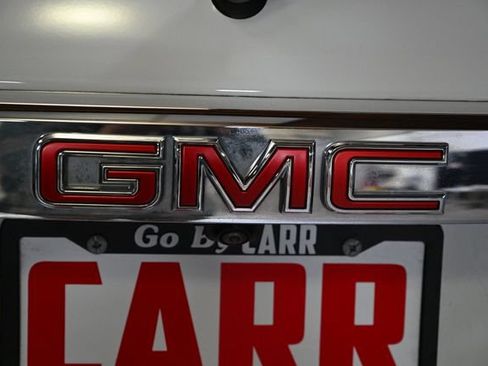 Used 2023 GMC Acadia Denali AWD/4WD image 11