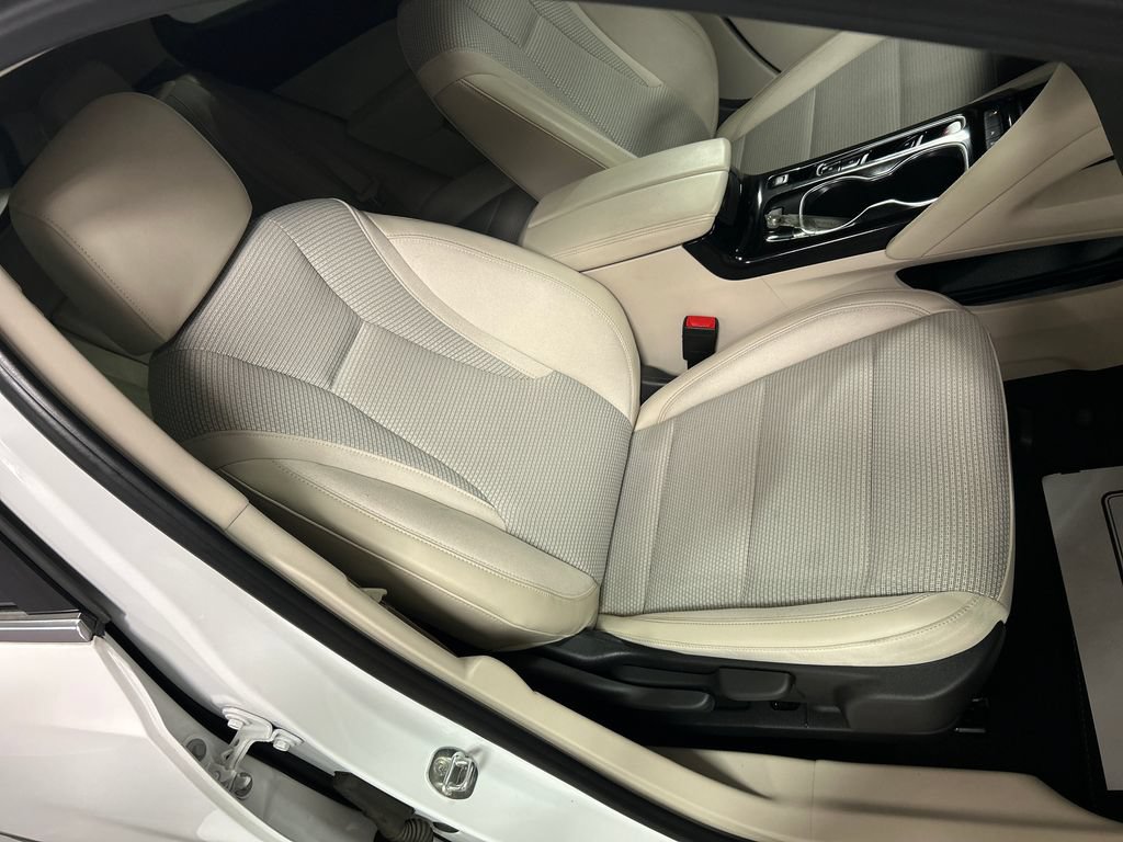 Used 2023 Buick Envision Preferred FWD image 25