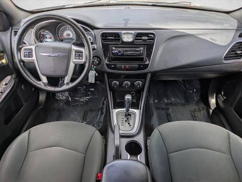 Used 2012 Chrysler 200 Touring FWD image 16