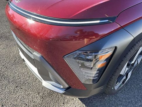 Used 2024 Hyundai Kona Limited image 8