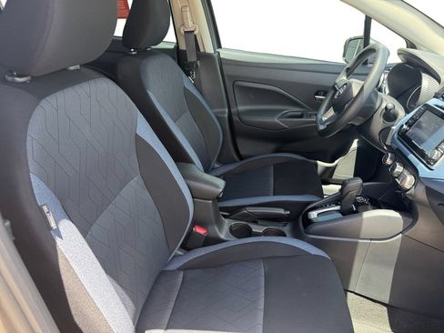 Used 2025 Nissan Versa SV w/ Trunk Package FWD image 16