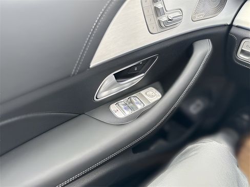 New 2025 Mercedes-Benz GLE 53 AMG 4MATIC image 11