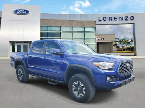 Used 2023 Toyota Tacoma TRD Off-Road w/ Technology Package image 3