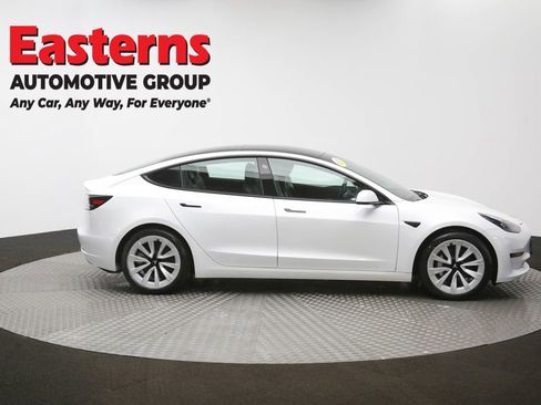 Used 2021 Tesla Model 3 Standard Range Plus image 40