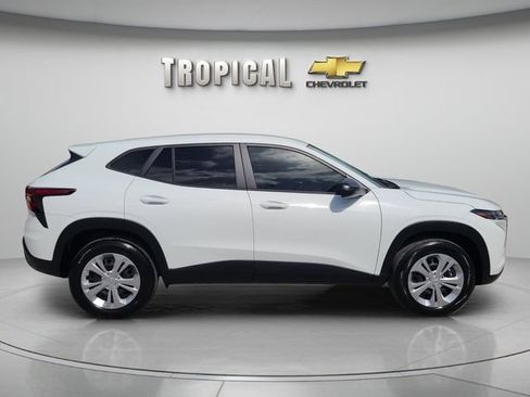 New 2026 Chevrolet Trax LS FWD image 6