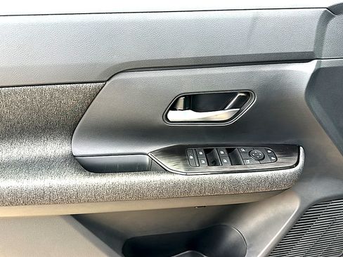New 2026 Nissan Kicks SV w/ SV Premium Package FWD image 14