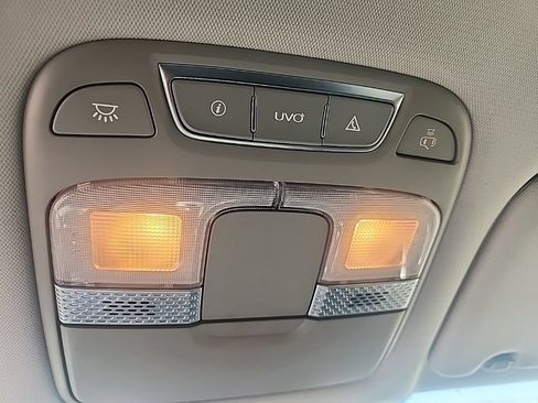 Used 2020 Kia Telluride LX FWD image 25