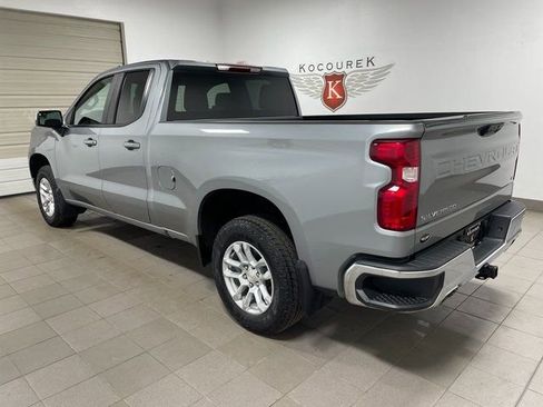 Used 2023 Chevrolet Silverado 1500 LT w/ Z71 Off-Road Package AWD/4WD image 4