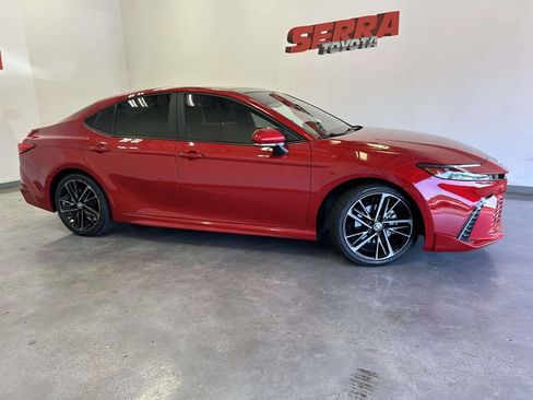 Used 2025 Toyota Camry XSE FWD image 2