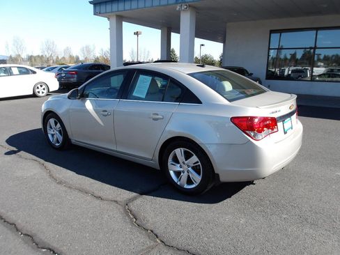 Used 2014 Chevrolet Cruze Diesel image 3
