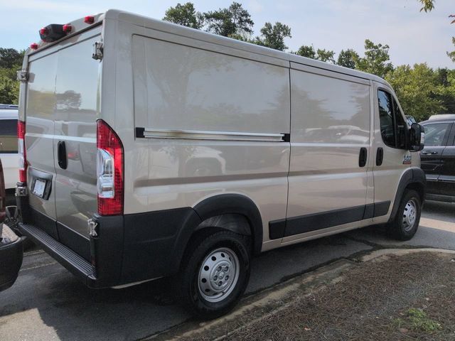 Used 2021 RAM ProMaster 2500 w/ Premium Appearance Group FWD image 3