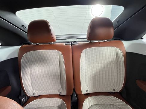 Used 2015 Volkswagen Beetle 1.8T image 12