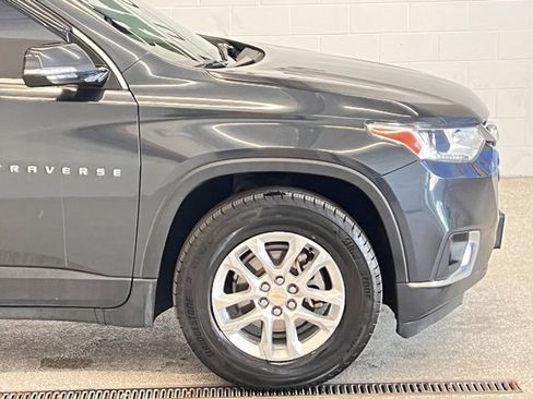 Used 2019 Chevrolet Traverse LT w/ LPO, Floor Liner Package image 9