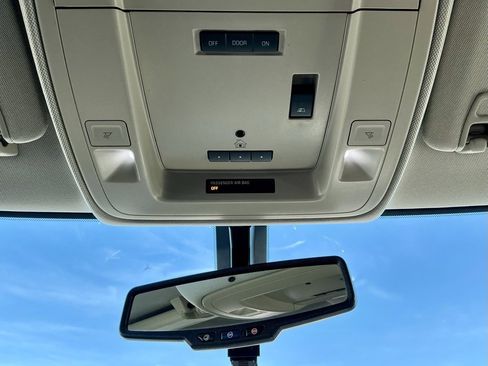 Used 2017 GMC Sierra 1500 SLT w/ SLT Premium Package image 31