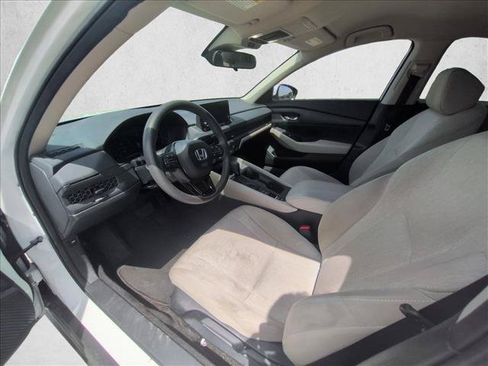 Used 2023 Honda Accord LX image 10