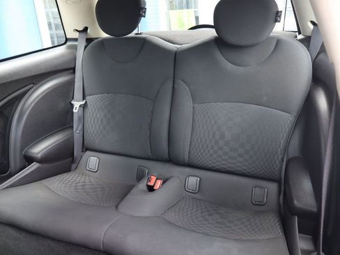 Used 2012 MINI Cooper Hardtop w/ Cold Weather Pkg image 9