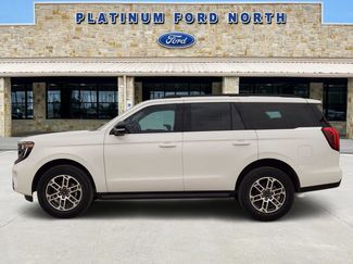 New 2026 Ford Expedition Active RWD video 3
