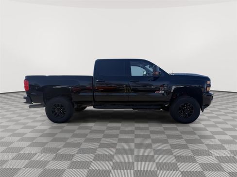Used 2017 Chevrolet Silverado 2500 LTZ w/ Duramax Plus Package AWD/4WD image 8