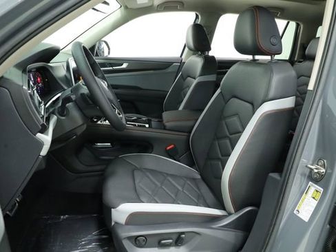 New 2026 Volkswagen Atlas Peak Edition AWD/4WD image 31