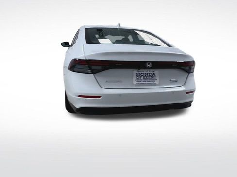 Used 2024 Honda Accord Touring image 7
