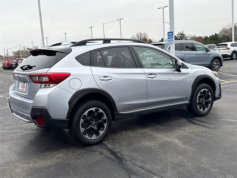 Used 2023 Subaru Crosstrek 2.0i Premium image 9