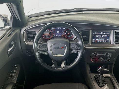 Used 2020 Dodge Charger SXT w/ Blacktop Package image 17