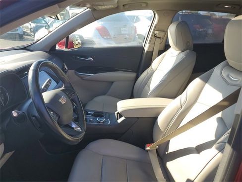 Used 2019 Cadillac XT4 Premium Luxury w/ Cold Weather Package image 17