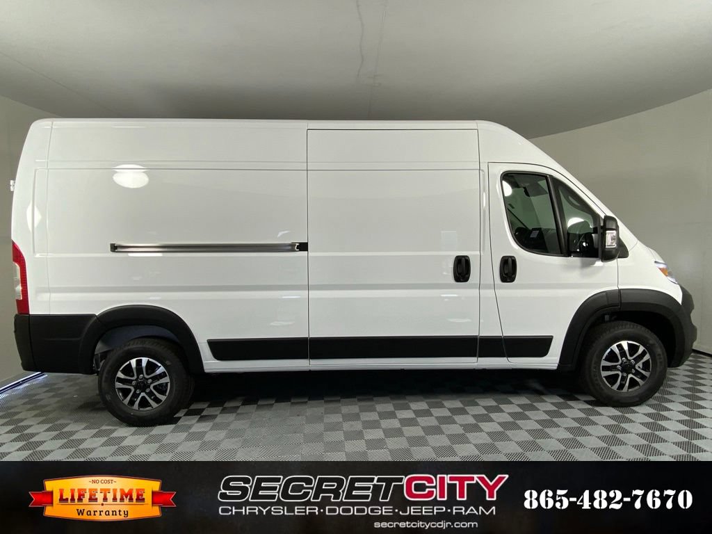 New 2027 RAM ProMaster 2500 w/ Quick Order Package 22G SLT FWD image 8