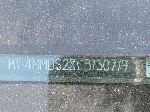 Used 2020 Buick Encore GX Select FWD image 11