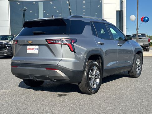 Used 2025 Chevrolet Equinox LT w/ Convenience Package II AWD/4WD image 6