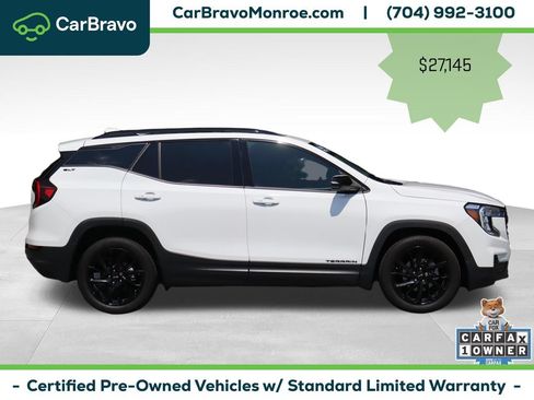 Certified 2024 GMC Terrain SLT w/ Infotainment Package II FWD image 8