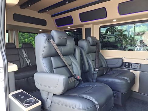 Used 2024 Ford Transit 250 148 Medium Roof w/ Exterior Upgrade Package image 6