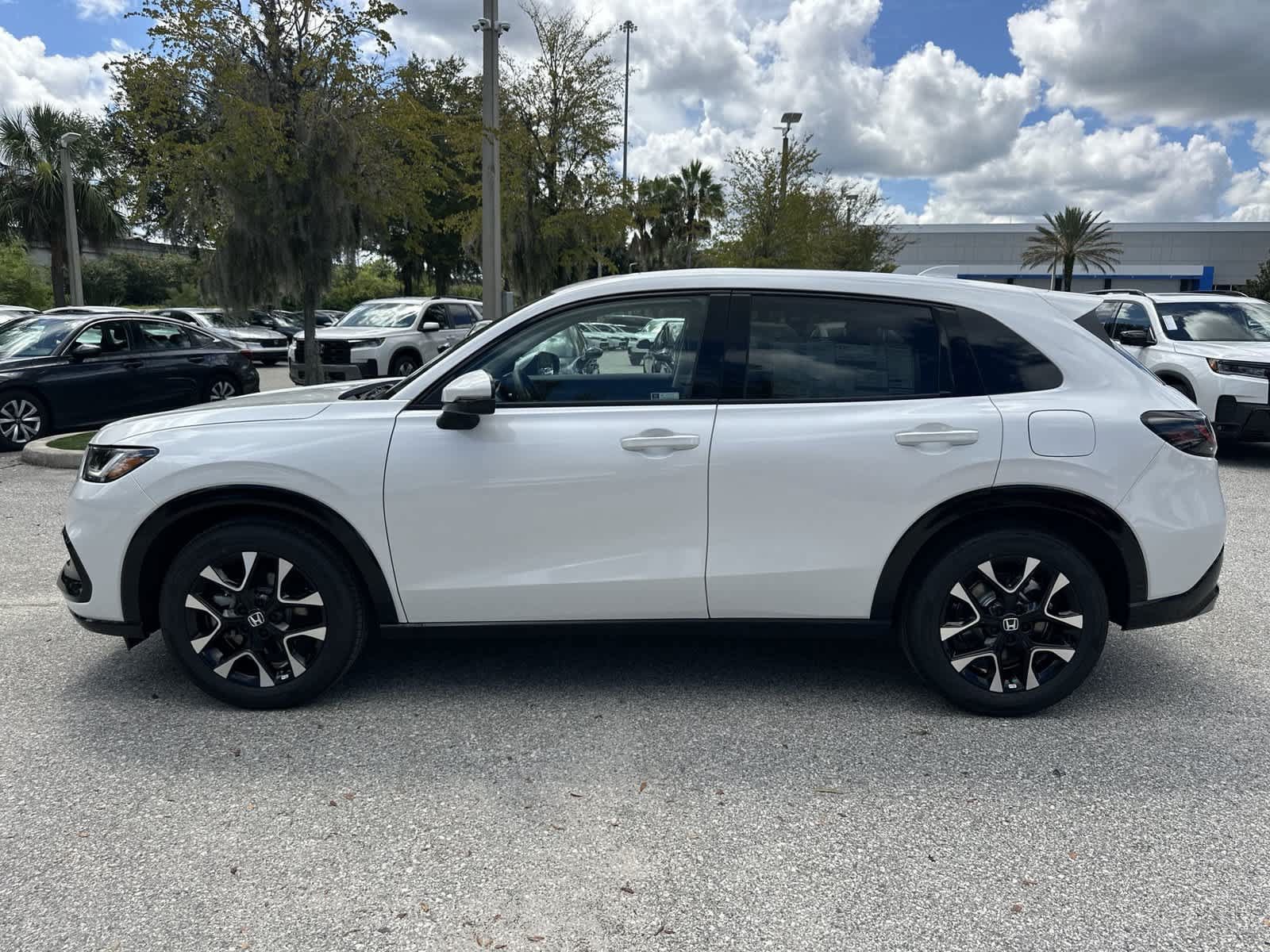New 2027 Honda HR-V EX-L image 3