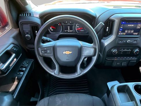 Used 2020 Chevrolet Silverado 1500 Custom w/ Custom Value Package RWD image 6