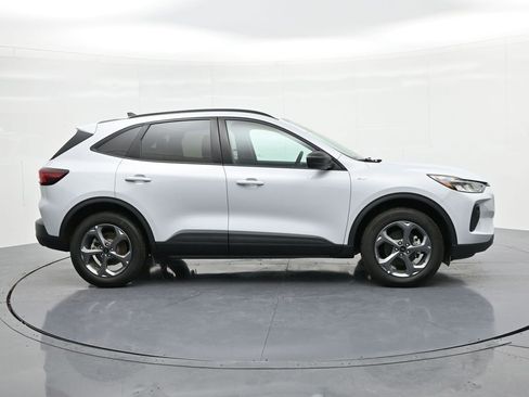 Used 2025 Ford Escape ST-Line image 5