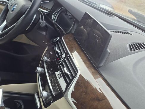 Used 2018 BMW 530i image 8