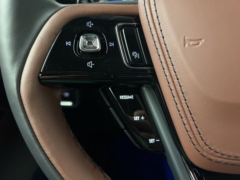 Used 2025 Lincoln Aviator Reserve image 18