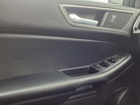 Used 2022 Ford Edge SEL w/ Convenience Package image 37