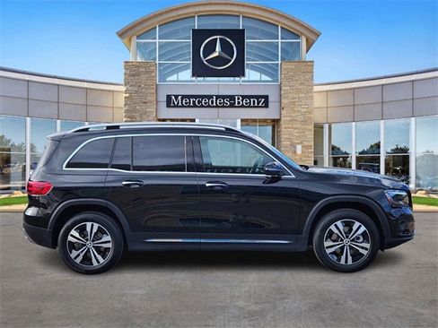 Certified 2025 Mercedes-Benz GLB 250 4MATIC image 5
