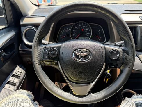 Used 2014 Toyota RAV4 LE AWD/4WD image 12